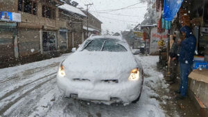 aharbal waterfall in winter