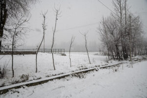 aharbal waterfall in winter