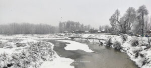 aharbal waterfall in winter