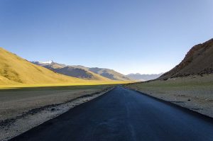 manali leh highway closed for 2017