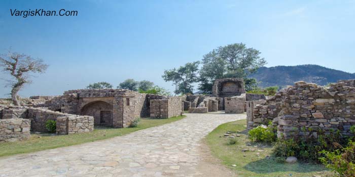Bhangarh fort, are the hauntings related to the place a myth or reality?