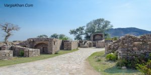 accomodation and hotel facilities at Bhangarh