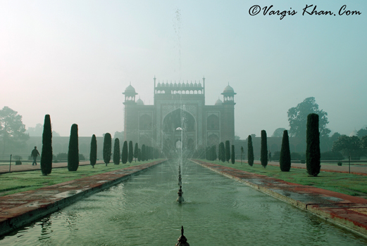 shutter-speed-fast-vargis-khan-photography-taj-mahal