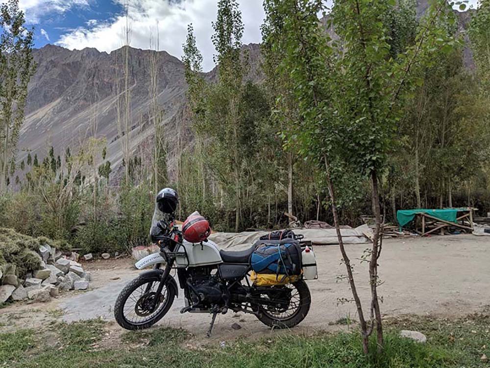motorcycling in nubra valley