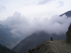 srinagar leh on a bike