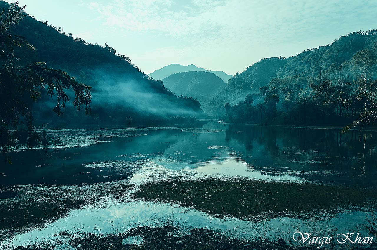 lake mysterious