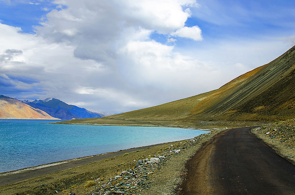 Nubra Valley to Pangong Lake Route Guide & Road Map - Vargis Khan