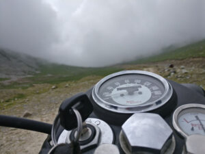 How & Where to Rent a Bike for Ladakh Trip