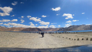 Pangong Lake to Leh via Changla Pass