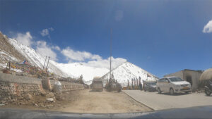 Pangong Lake to Leh via Changla Pass