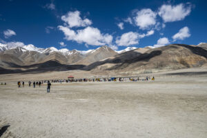 Pangong Lake to Leh via Changla Pass