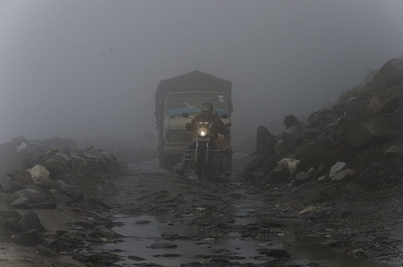 toestand van de weg bij de rohtangpas