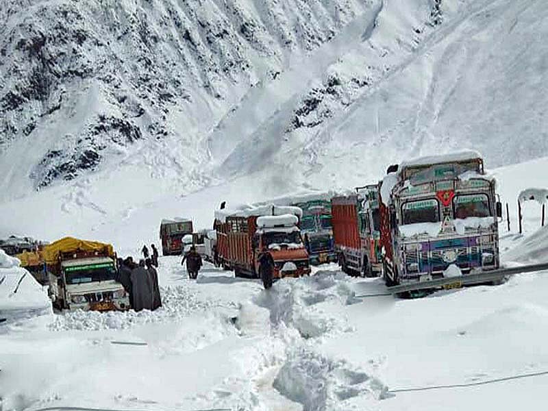 srinagar leh road closed