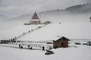 Srinagar to Gulmarg in January - February