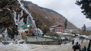 srinagar to drung waterfall