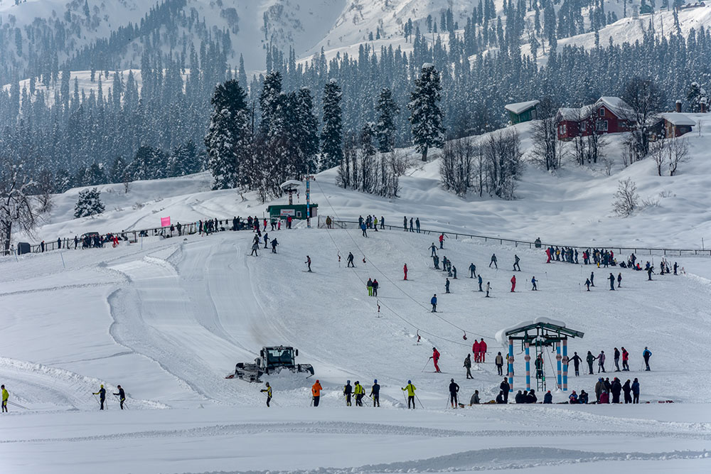 Snowfall In Gulmarg In January 2024 - Sonni Olympe