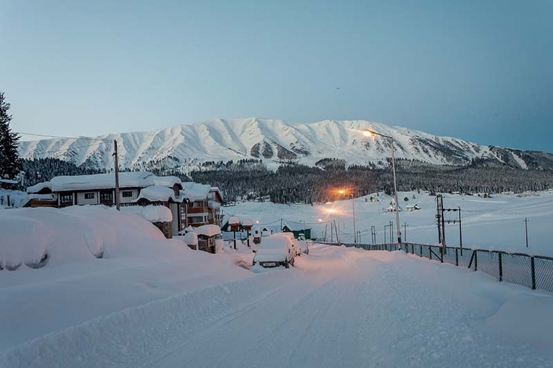 Gulmarg in Winter - A COMPLETE Travel Guide - Vargis Khan