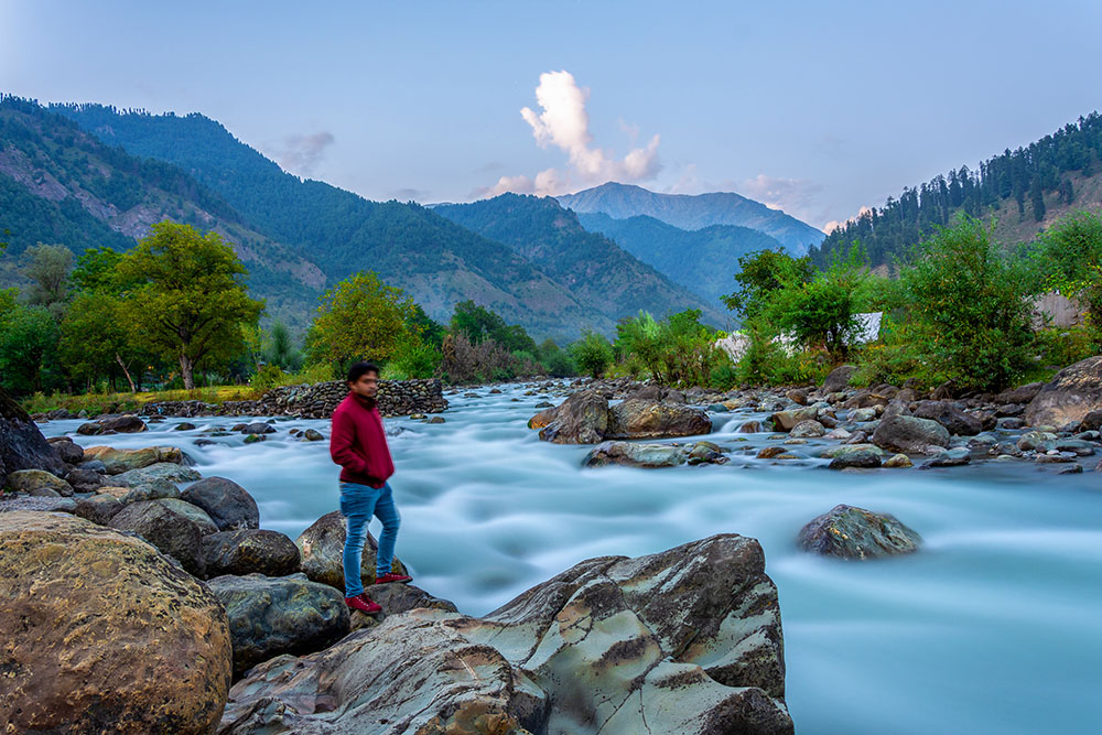 pahalgam tourist places in hindi