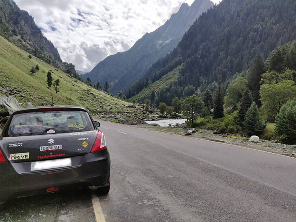 srinagar to kargil by car