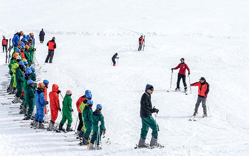 skiing in auli