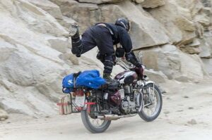 an idiot at khardung la pass