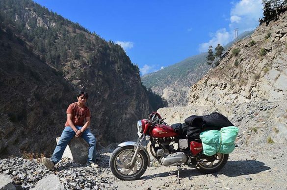 Clothes for Spiti Valley Trip - What to Pack? - Vargis Khan