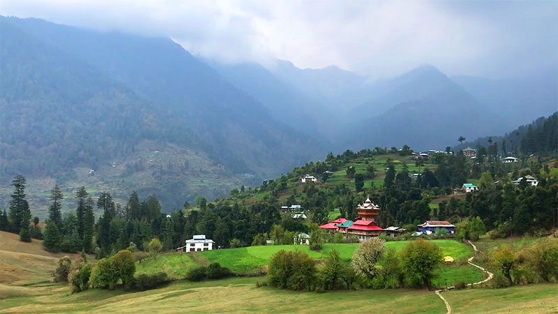 temple in sainj valley