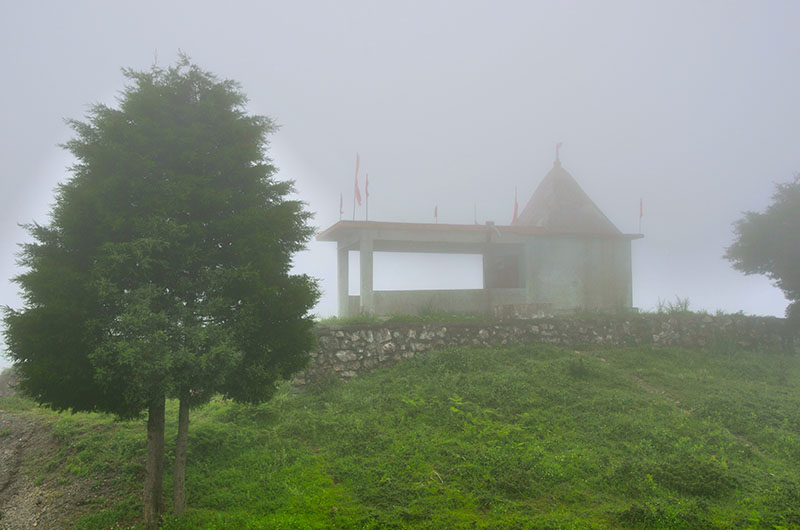 temples in binsar