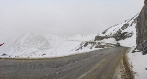 snowfall at khardung la