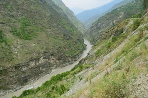 things to do in sarahan