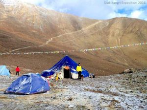snowfall in himalayas