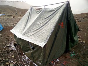 snowfall in himalayas
