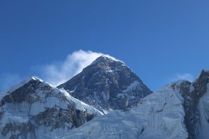 solo trek to everest base camp