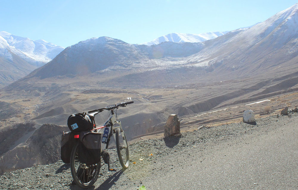cycling from manali to leh