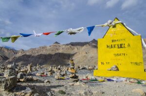nakee la pass on manali leh highway