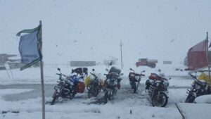 snowfall in zanskar valley