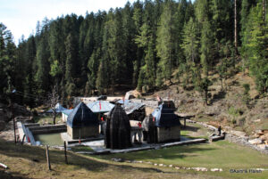 The Giri Ganga temple complex