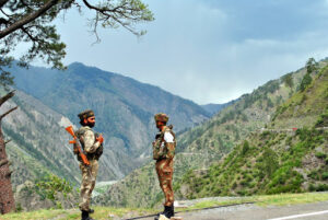patnitop to leh ladakh