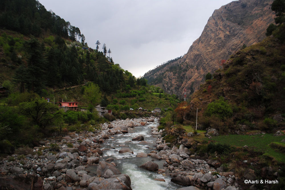 Tirthan river