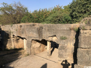 Khambhalida Caves