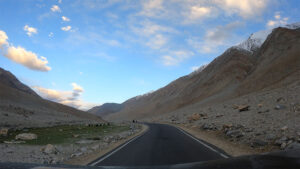 nubra valley to pangong lake via shyok