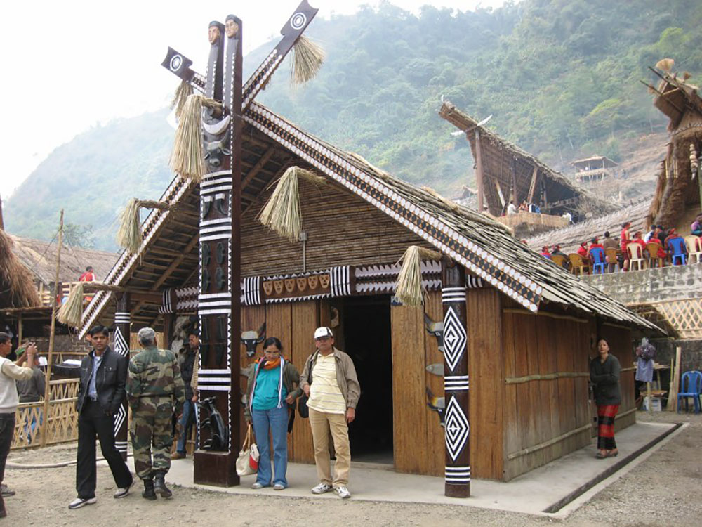 huts and stalls