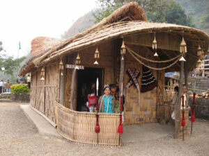 huts and stalls