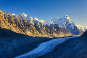 kargil to drang drung glacier