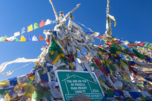 kargil to drang drung glacier