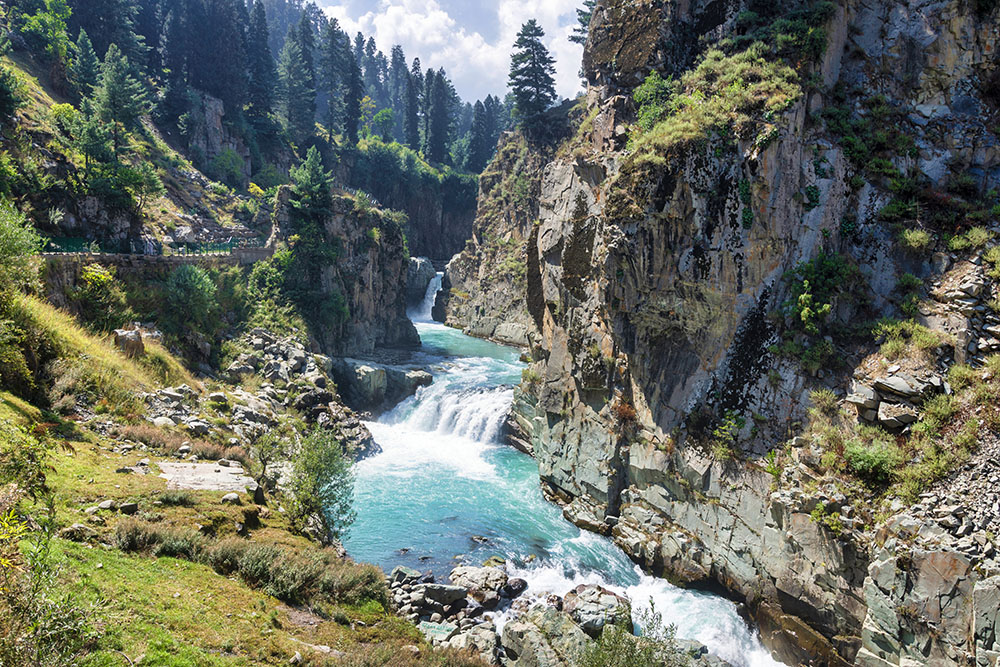 Srinagar to Aharbal Waterfall itinerary