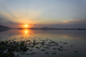 dal lake sunset