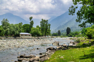 kashmir tourist camp