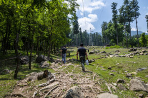 kashmir tourist camp