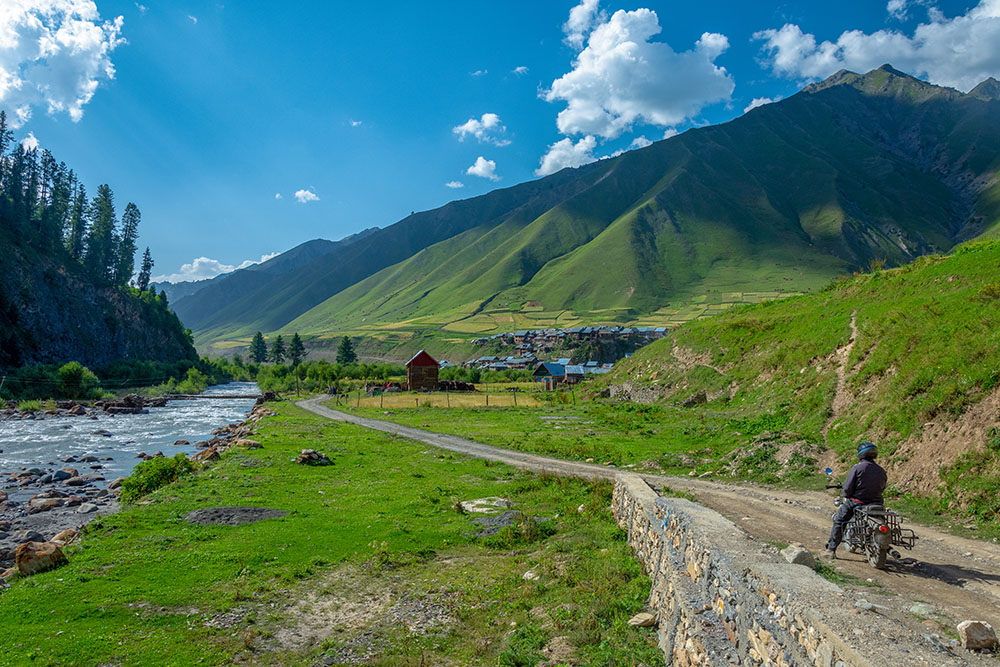 how to plan a trip to kashmir